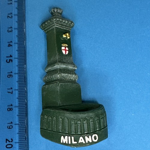 Milano fontana fontanella - milano,
