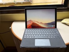 Surface Pro 256 GB SSD, 8gb ram, Intel Core i5 10a gen. Con tastiera e Penna