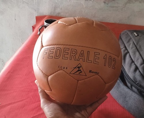 Pallone ufficiale federale - pallone, 102