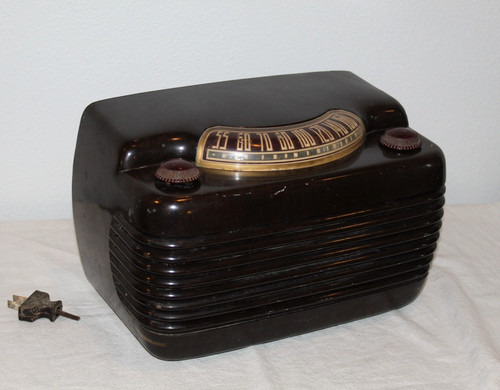 Radio bachelite 6 - bachelite, a