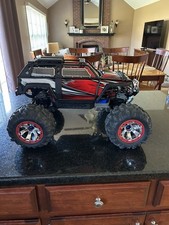 Traxxas Summit Camion Scala