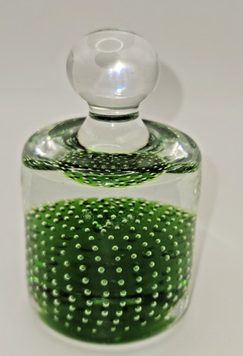Fermacarte con pomello verde