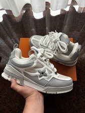 luois vuitton skate LV