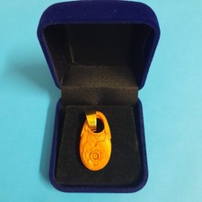 Corallo rosa, CAMEO con Rosetta con gancetto in oro 18k