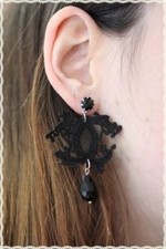 Orecchini pizzo macrame neri