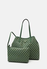 GUESS Vikky II Large Tote Bag
