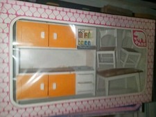 MOBILI PER LA BAMBOLA PUPPEN MOBEL SALA DA PRANZO VINTAGE NEW 