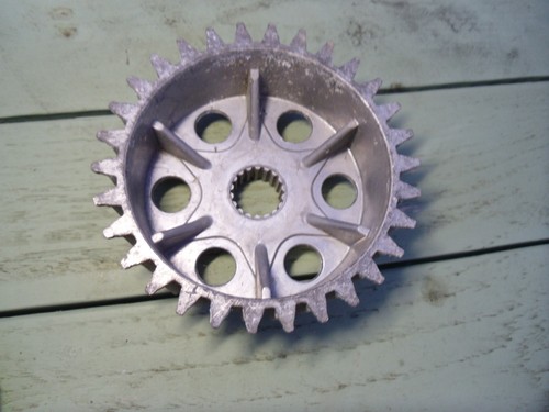 Mozzo frizione interno moto