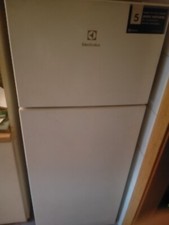 Frigorifero Electrolux con congelatore - alt 142 cm - largh 55 cm. - prof 54 cm