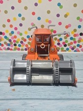 Disney Pixar Cars Insegui e