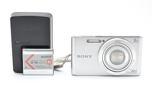 Fotocamera digitale compatta