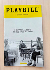 Pillola Three Tall Women