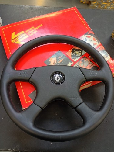 Volante renault momo con - volante,