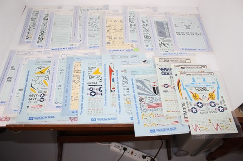 Lotto fogli di - 23,