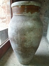 Antica giara siciliana in