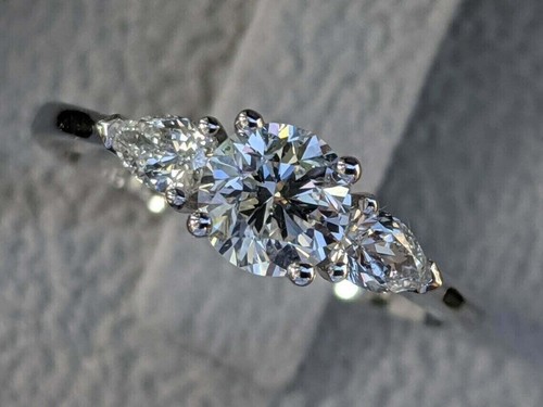 Anello donna tondo simulato