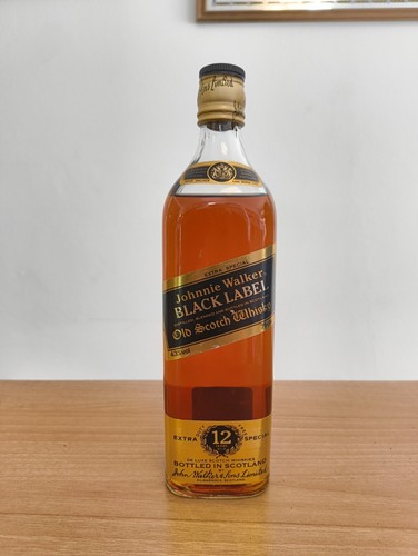 Johnnie walker black label - johnnie,