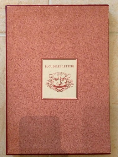 Libro dei francobolli - il,