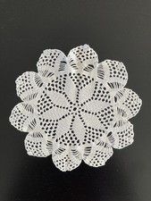 Centrino vintage uncinetto