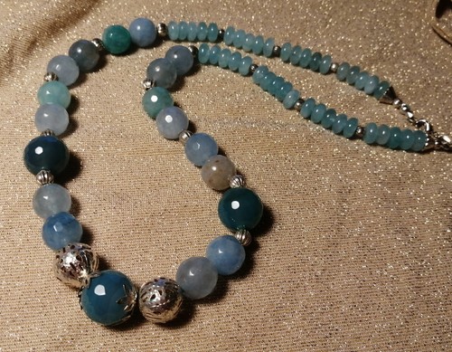 Collana con grandi perle - grandi,