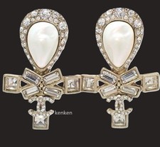 CHANEL Earrings AUTH COCO