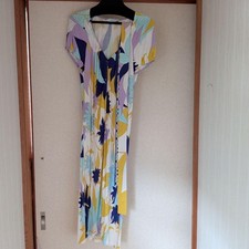 Abito EMILIO PUCCI lunghezza ginocchio disegno floreale multicolore taglia M