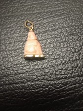 Antico Buddha in Oro 18 Kt e Corallo Rosa