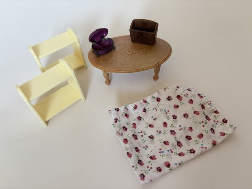 Tavolo accessori assortiti - e,
