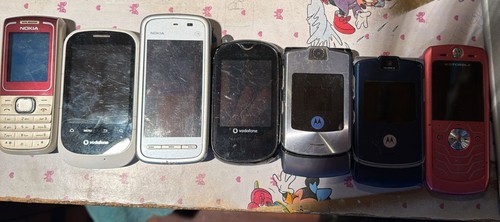 Cellulari vintage anni 2000 - vintage,