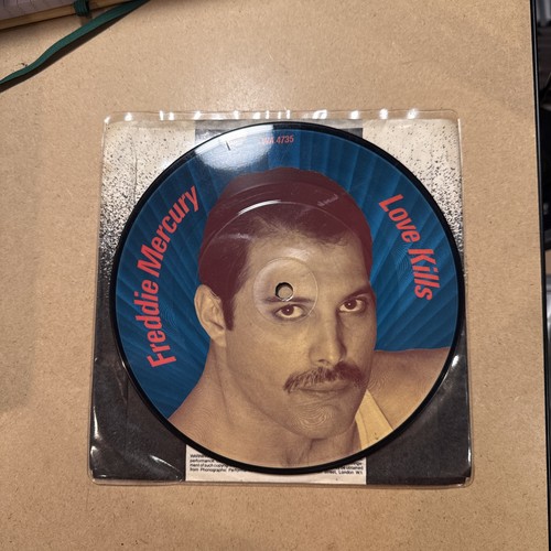 Freddie mercury love - love, cbs