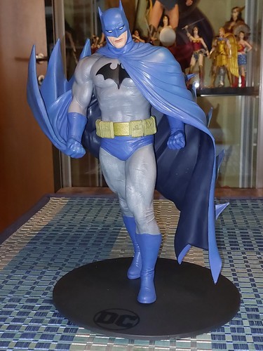 Batman statua in - -,