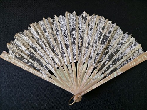 Antico ventilatore portatile