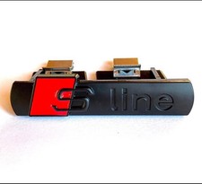 AUDI S-Line EMBLEMA BADGE LOGHO GRIGLIA FRONTALE ADESIVO A1 A2 A3 A4 A5 A6 A7 TT
