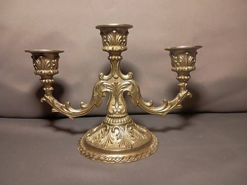 Antico candelabro vittoriano