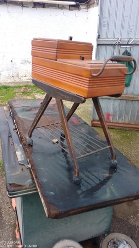 Mobiletto porta cucito vintage