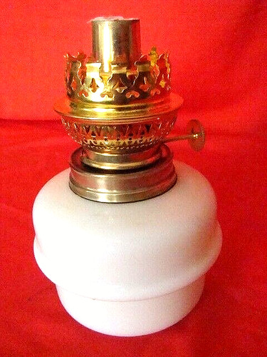 Lampe pétrole opaline - pétrole, en