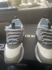 Dior B22