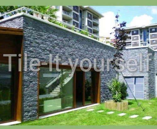 Rivestimento parete cemento