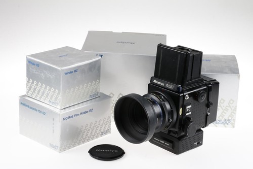 Mamiya rz67 outfit - mamiya,
