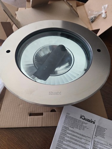 Iguzzini light - light, up