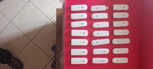 Modem vodafone chiavetta 21 - ", 21"