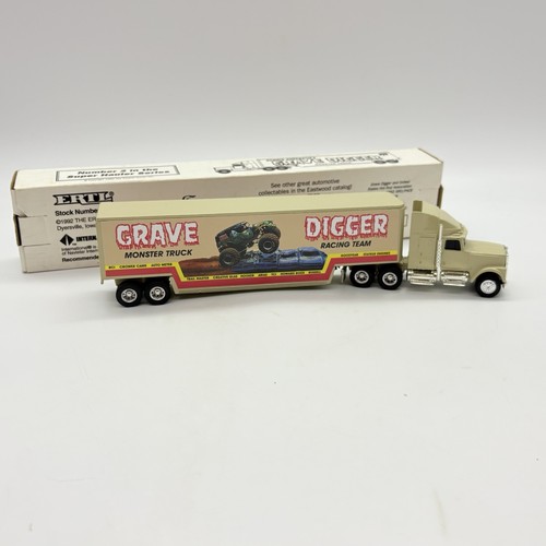 Grave digger monster truck - grave,
