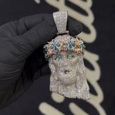 Ciondolo testa di Gesù uomo