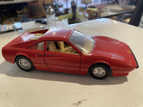 Burago ferrari 308 gtb - burago, 1/24