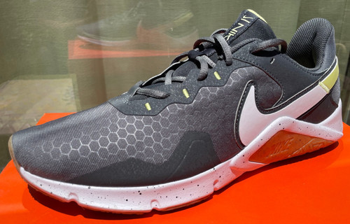 Nike legend essential - 2, taglia