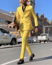 Abiti da uomo giallo brillante