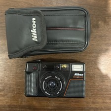 Nikon One Touch 35mm 1:2.8 Point & Shoot fotocamera giapponese passata non testata