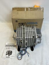 Medo VP0660-V1003-P5-1411 50hz Compressore Lineare Pompa Vuoto 230V 60W Nuovo Con Scatola