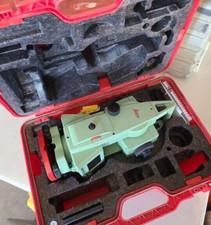 Leica TC705 Total Station with