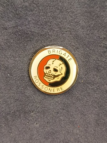 Old pins pin badge - pin,